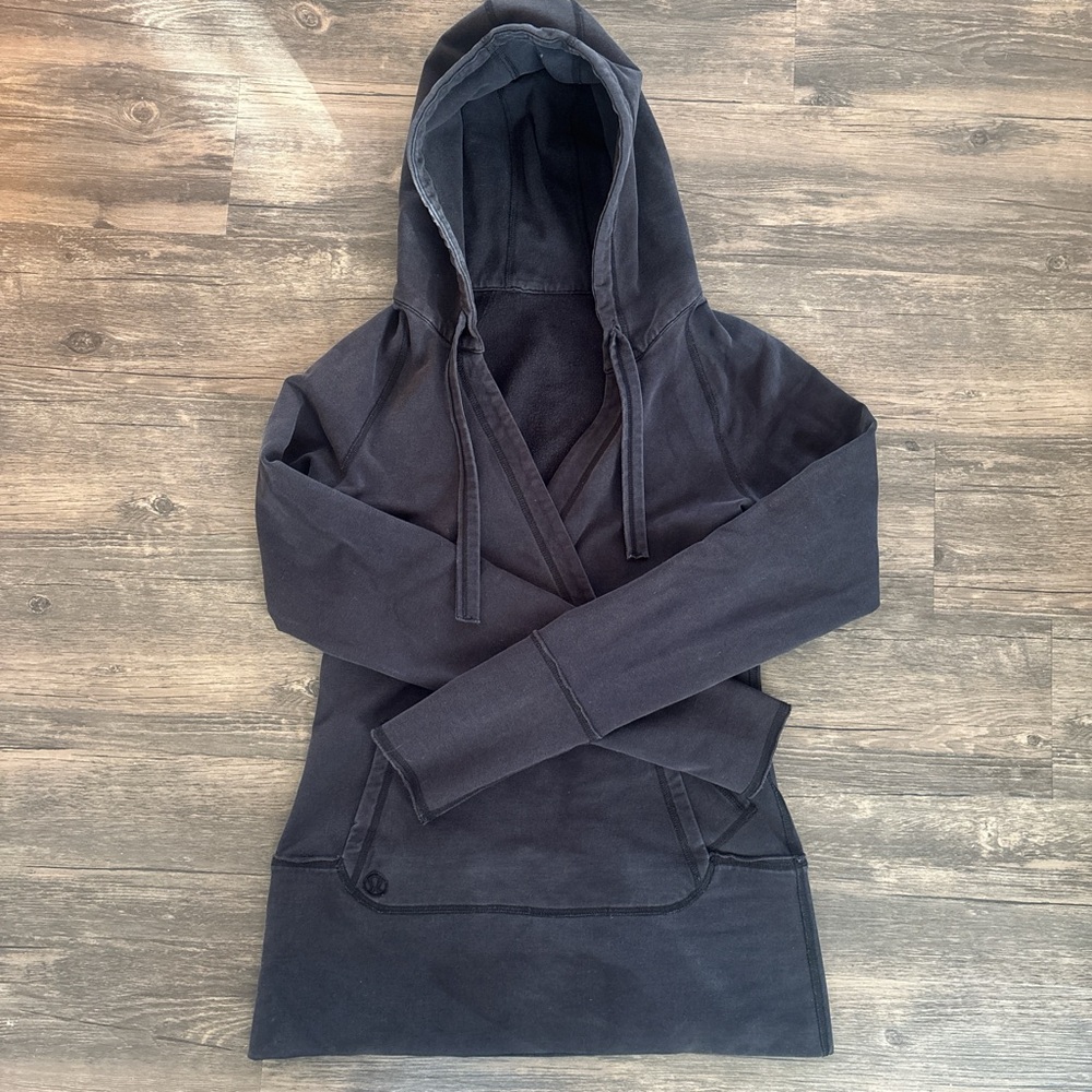 Women's Vintage Lululemon Hoodie